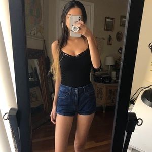 High Waisted Dark Blue Jean Shorts || 00